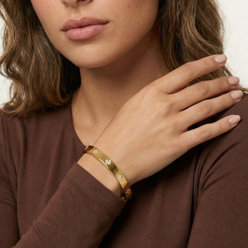 Gold Clover Bangle